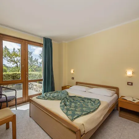 Campi 4* Tremosine